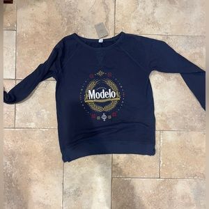 Modelo holiday sweatshirt, size medium, NWT